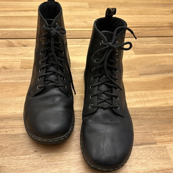 DR. MARTENS ⭐️ Air Wair bouncing soles boots main image 9